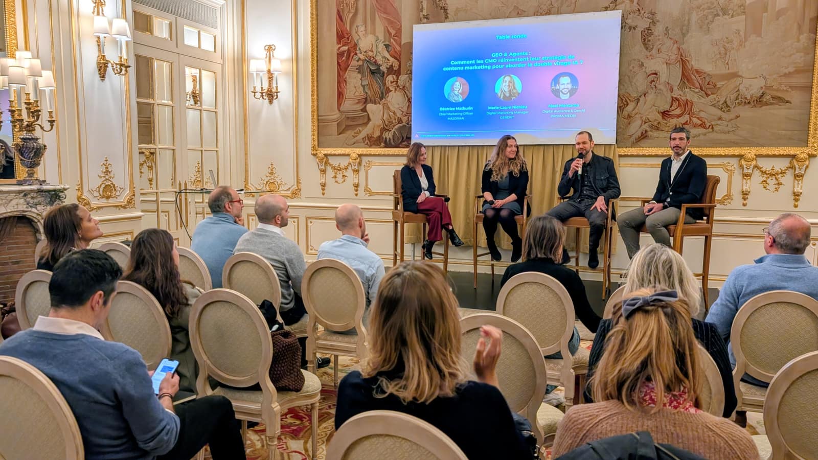 Asistentes a una edición anterior de Semji Connect, en un salón parisino.
